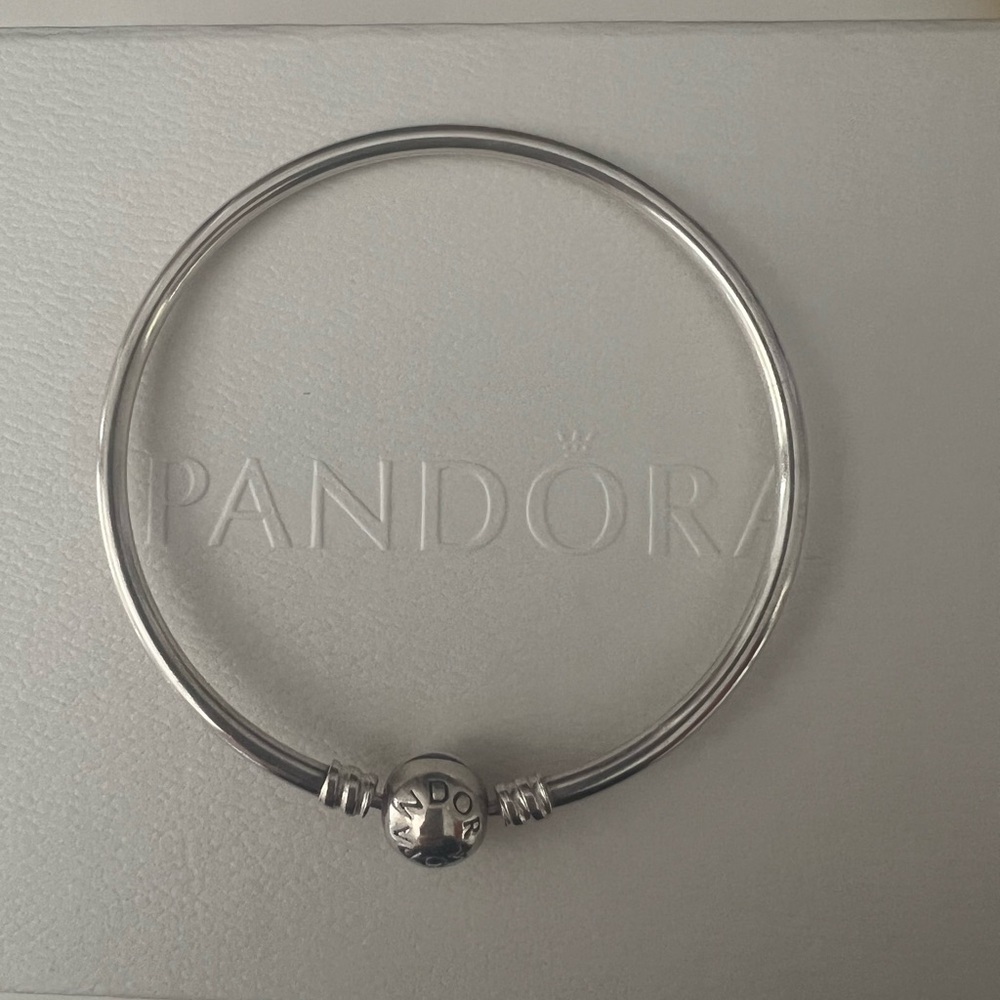Pandora Silver Moment Bangle